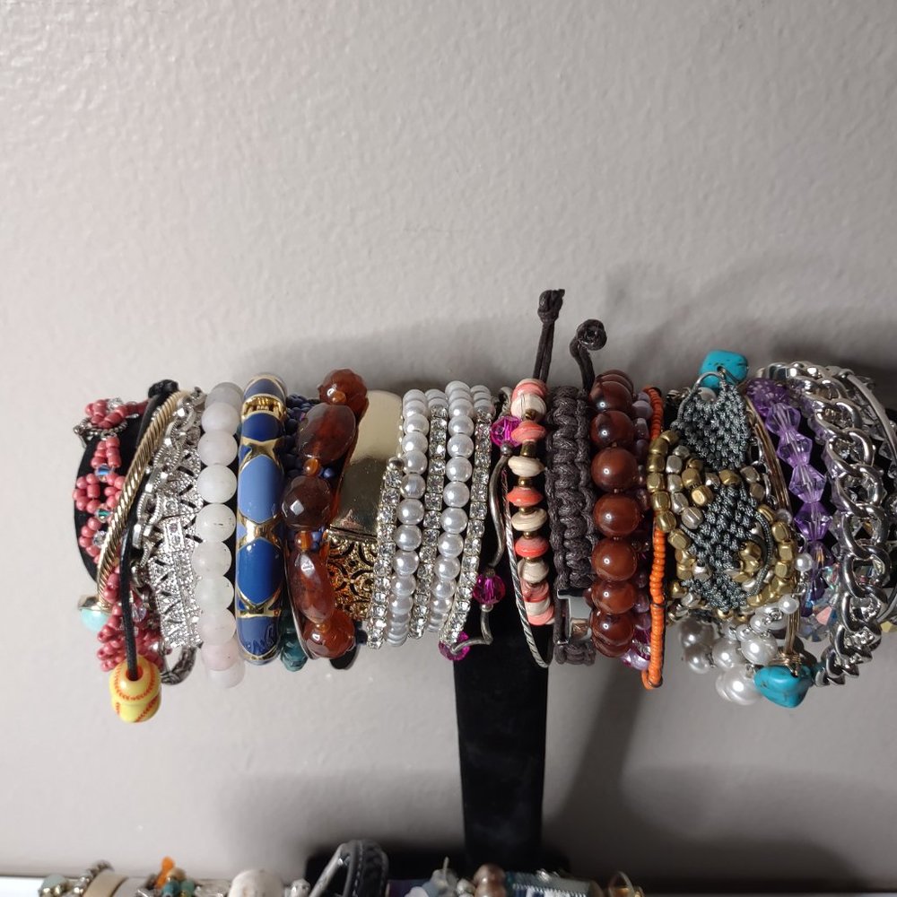 Lot Of Over 50 Bracelets And Bangles As Is - Picture 2 of 16